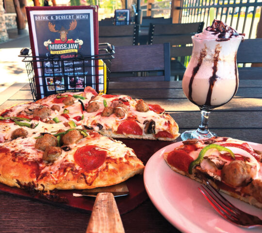 Moosejaw Pizza & Dells Brewing Co.